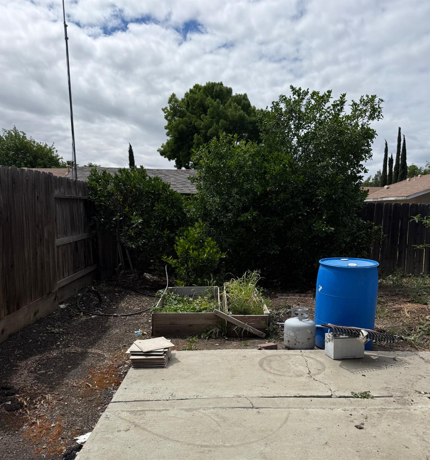 2034 McPherson Ave, Dos Palos, CA 93620