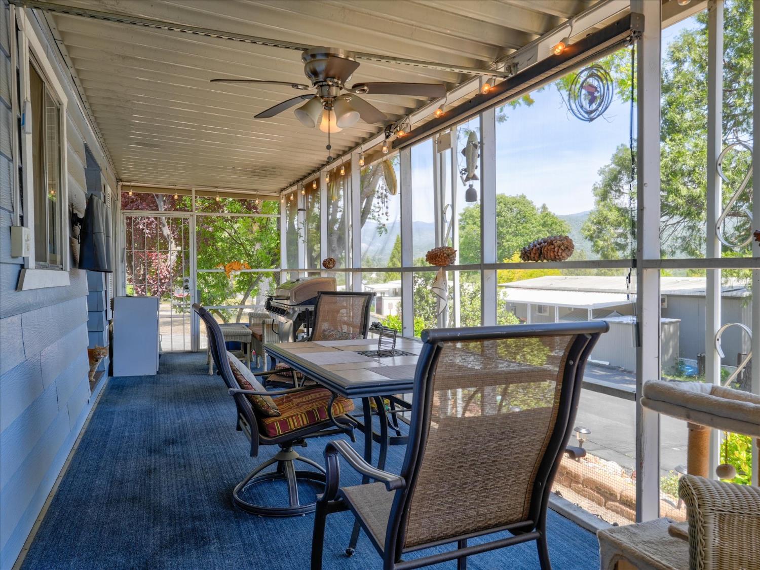 39678 Rd 425B #16, Oakhurst, CA 93644