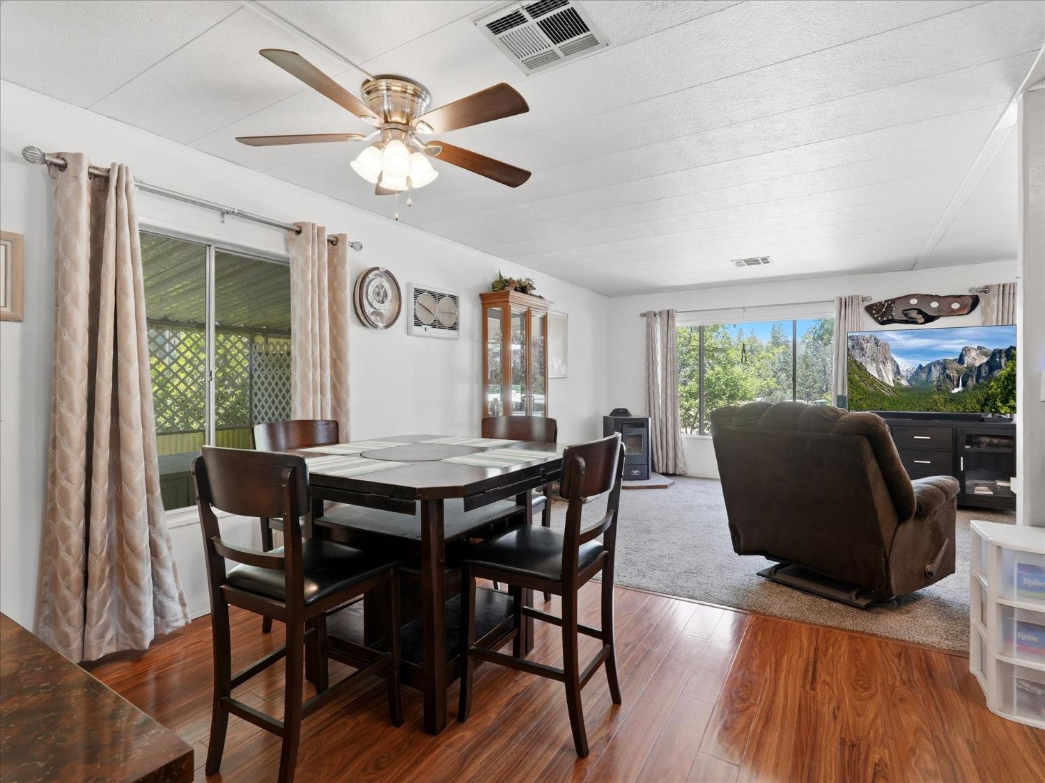 39678 Rd 425B #16, Oakhurst, CA 93644