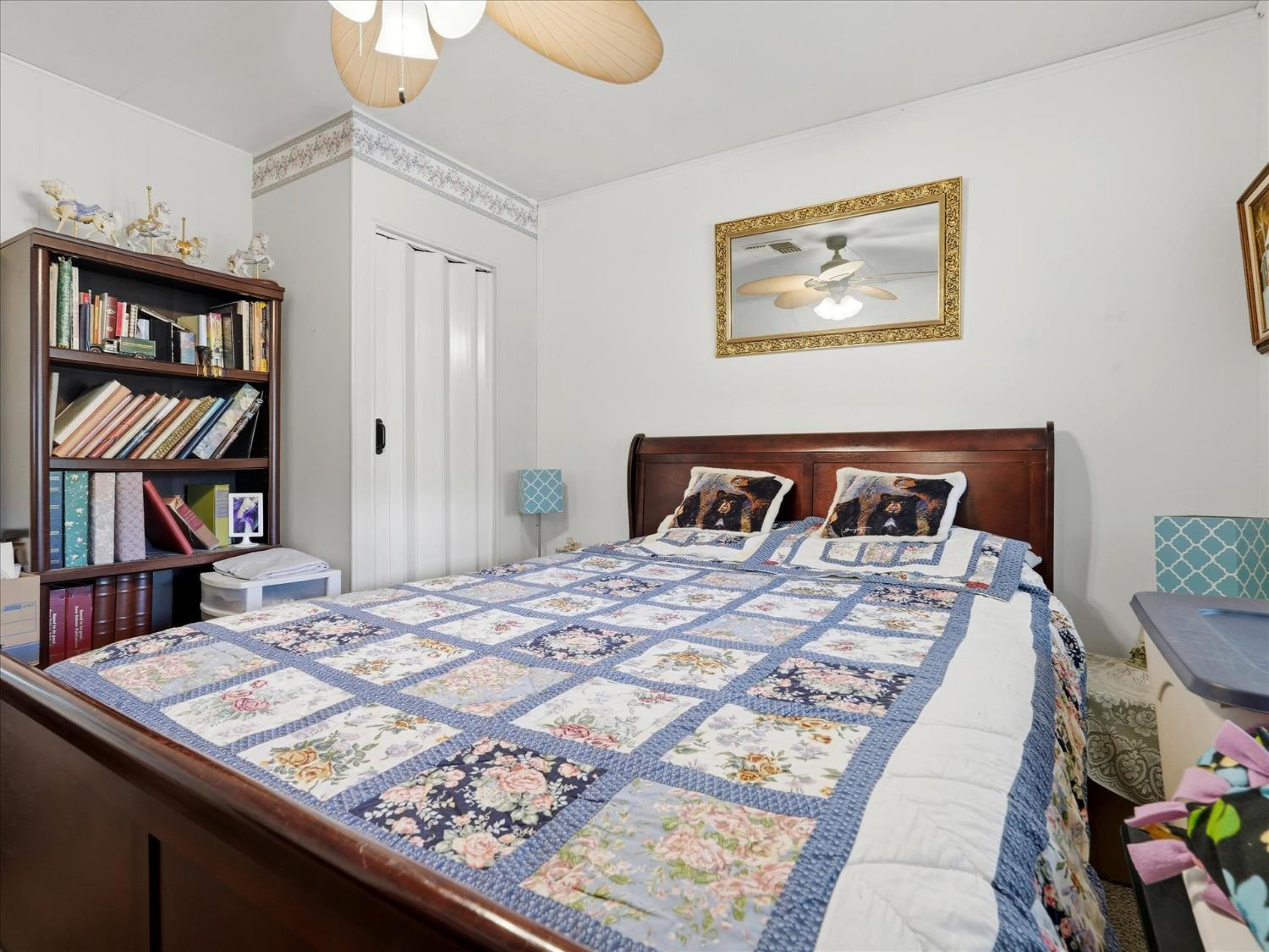 39678 Rd 425B #16, Oakhurst, CA 93644