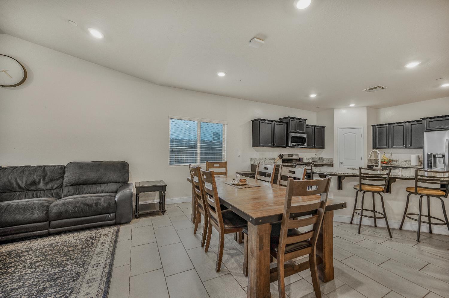 5432 W Lamona Ave, Fresno, CA 93722