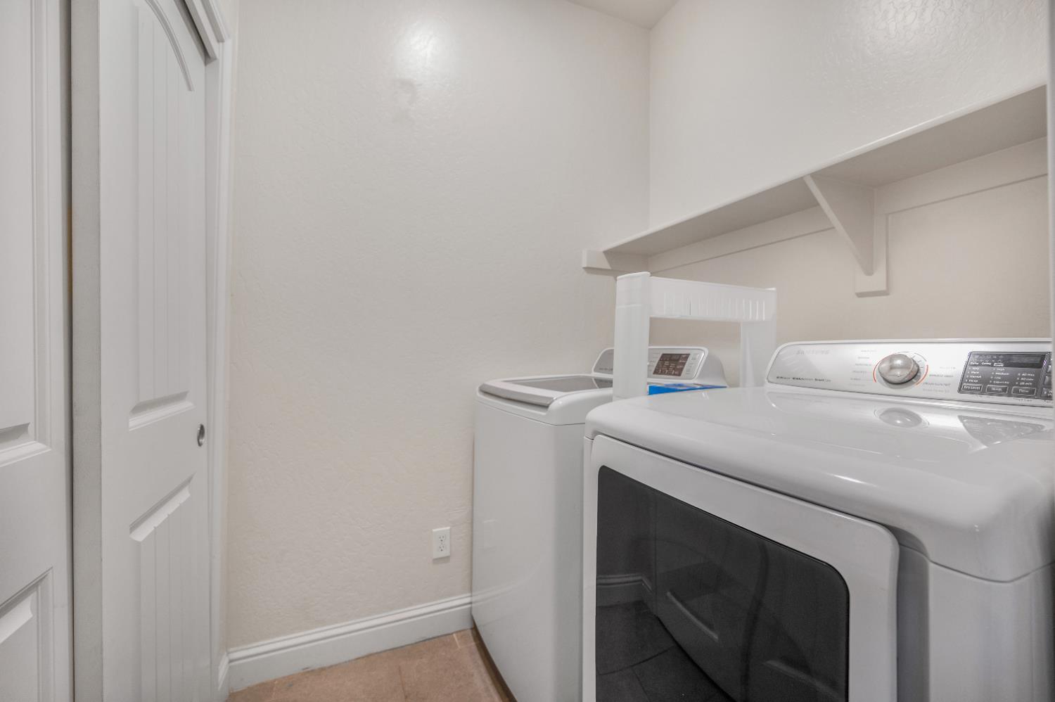 5432 W Lamona Ave, Fresno, CA 93722