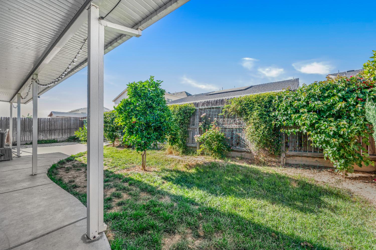 5432 W Lamona Ave, Fresno, CA 93722