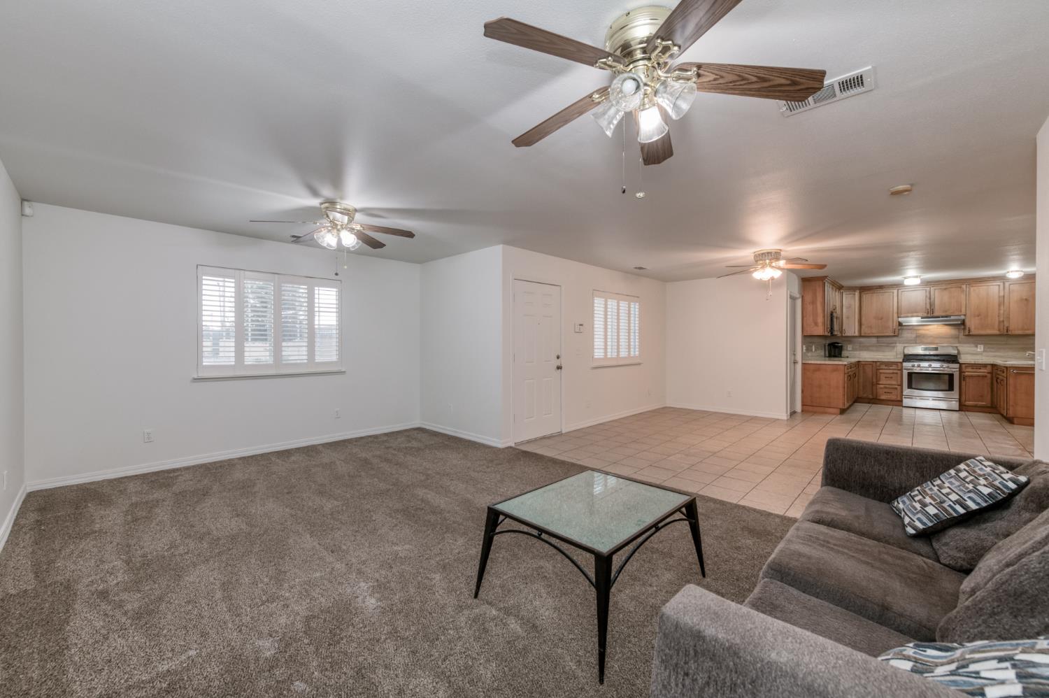 4527 E Cortland Ave, Fresno, CA 93726