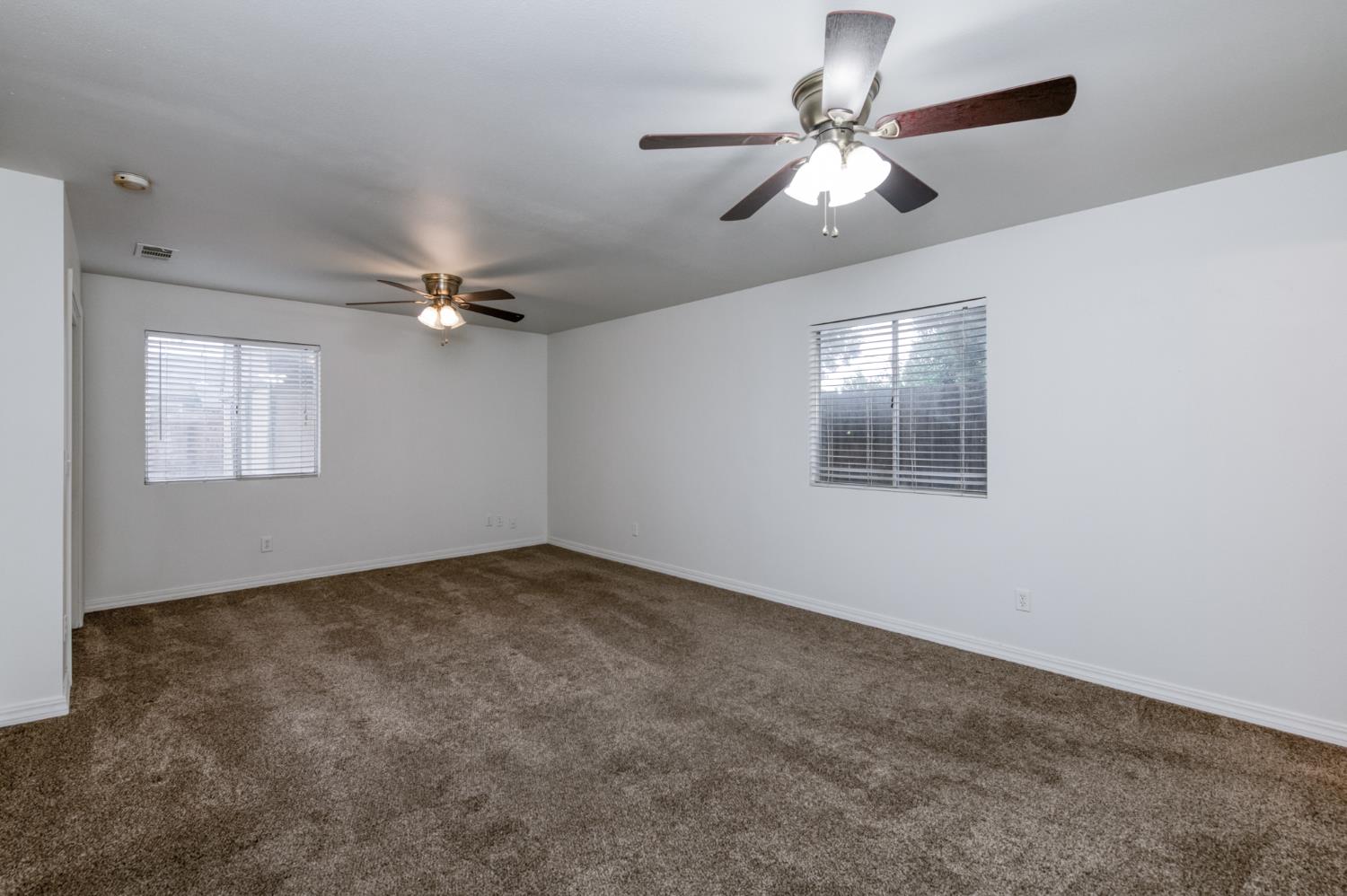 4527 E Cortland Ave, Fresno, CA 93726