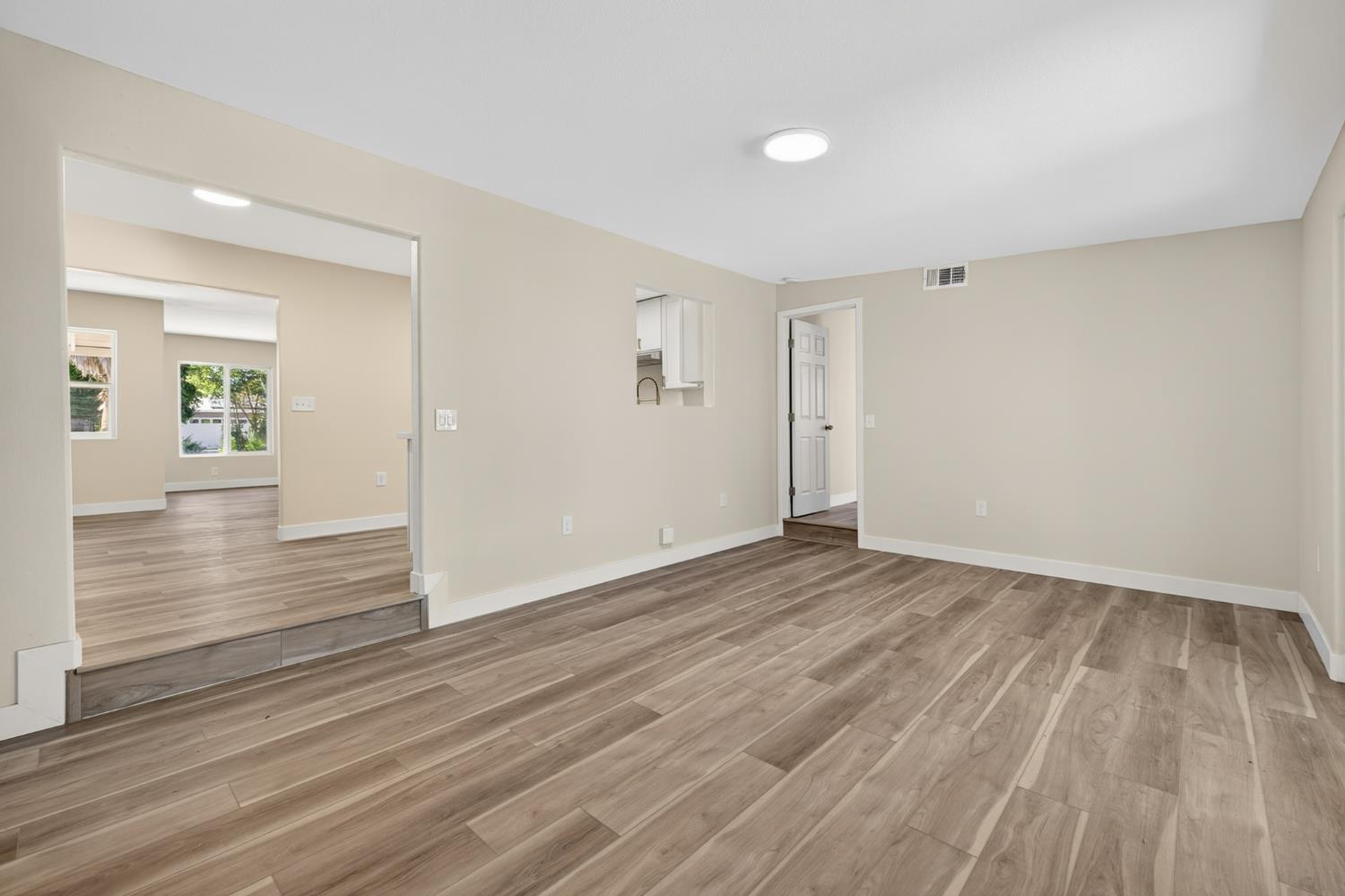 1433 E Richert Ave, Fresno, CA 93704