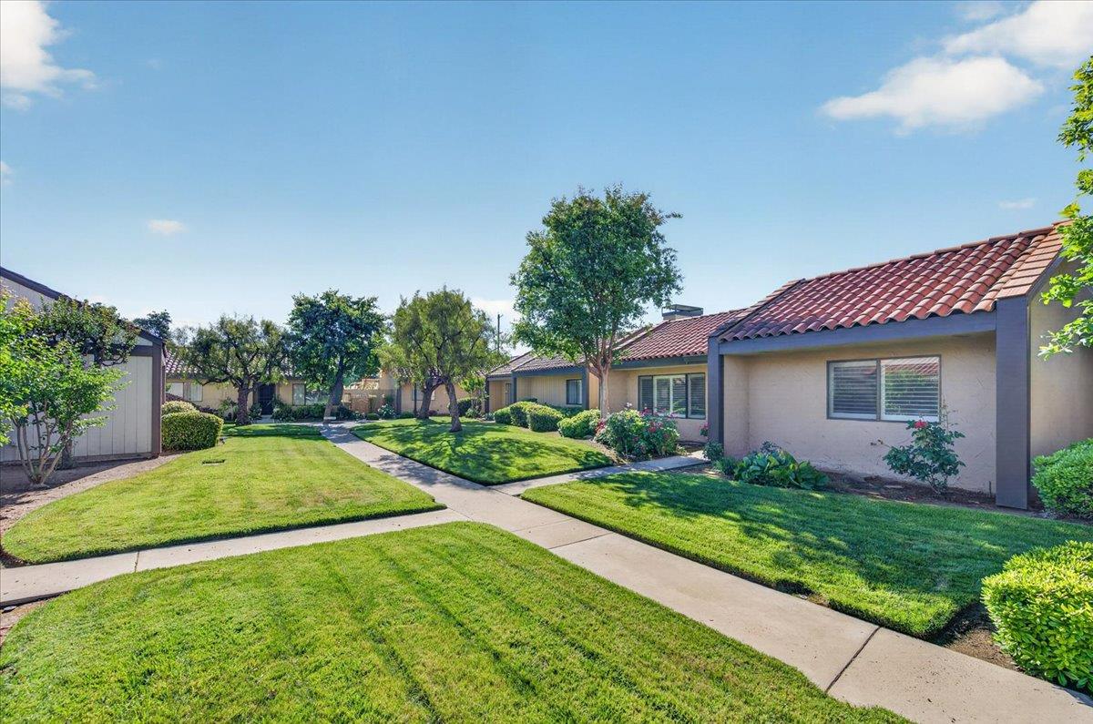 1767 W Santa Ana Ave, Fresno, CA 93705