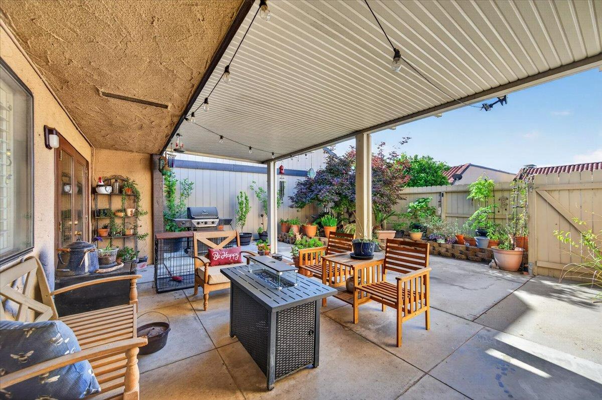 1767 W Santa Ana Ave, Fresno, CA 93705