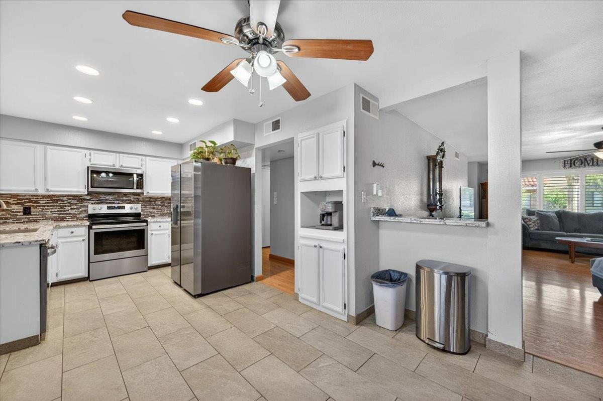 1767 W Santa Ana Ave, Fresno, CA 93705