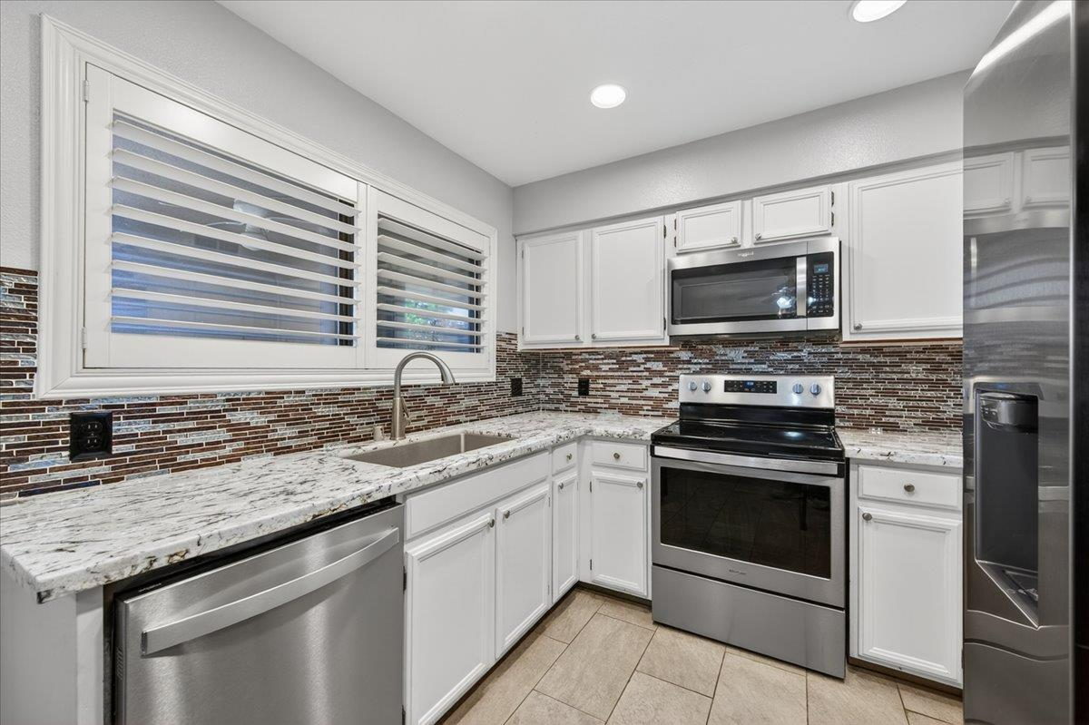 1767 W Santa Ana Ave, Fresno, CA 93705