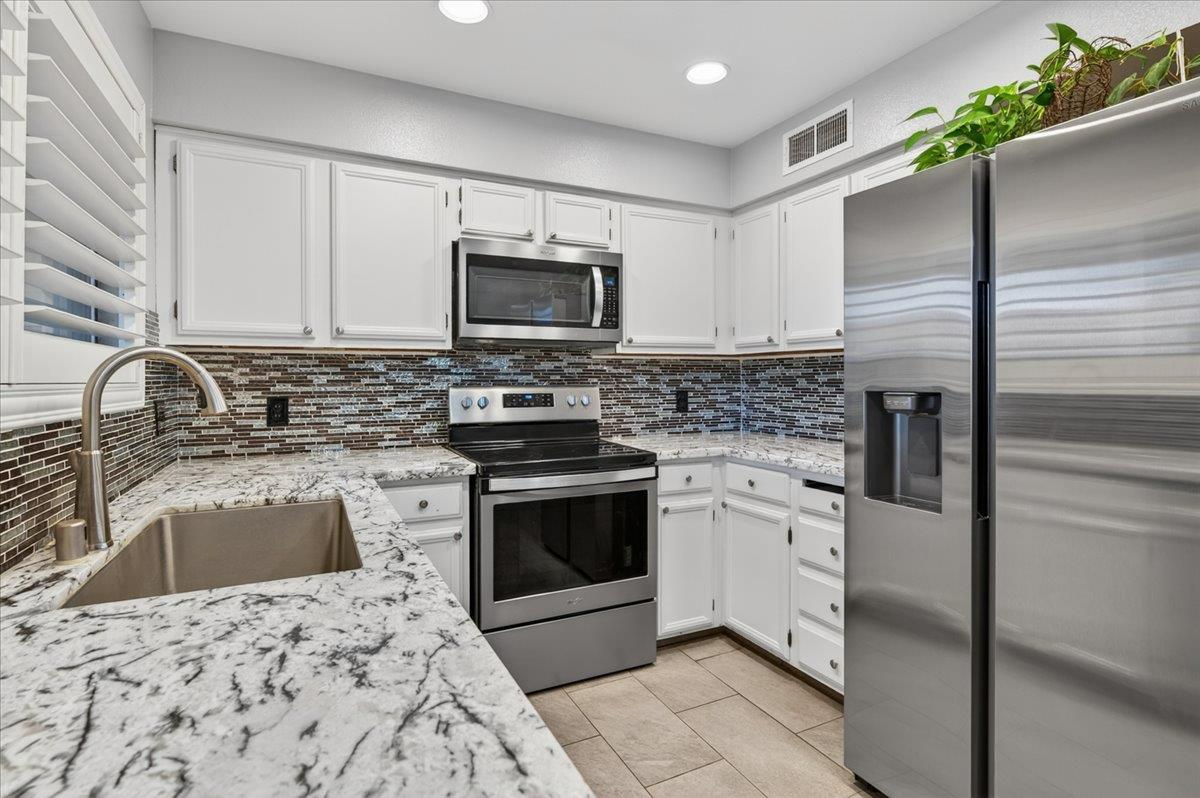 1767 W Santa Ana Ave, Fresno, CA 93705