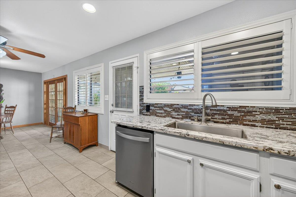 1767 W Santa Ana Ave, Fresno, CA 93705