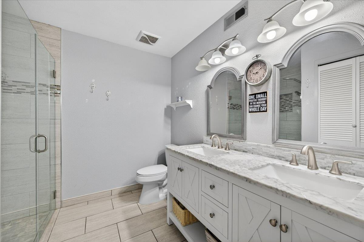 1767 W Santa Ana Ave, Fresno, CA 93705