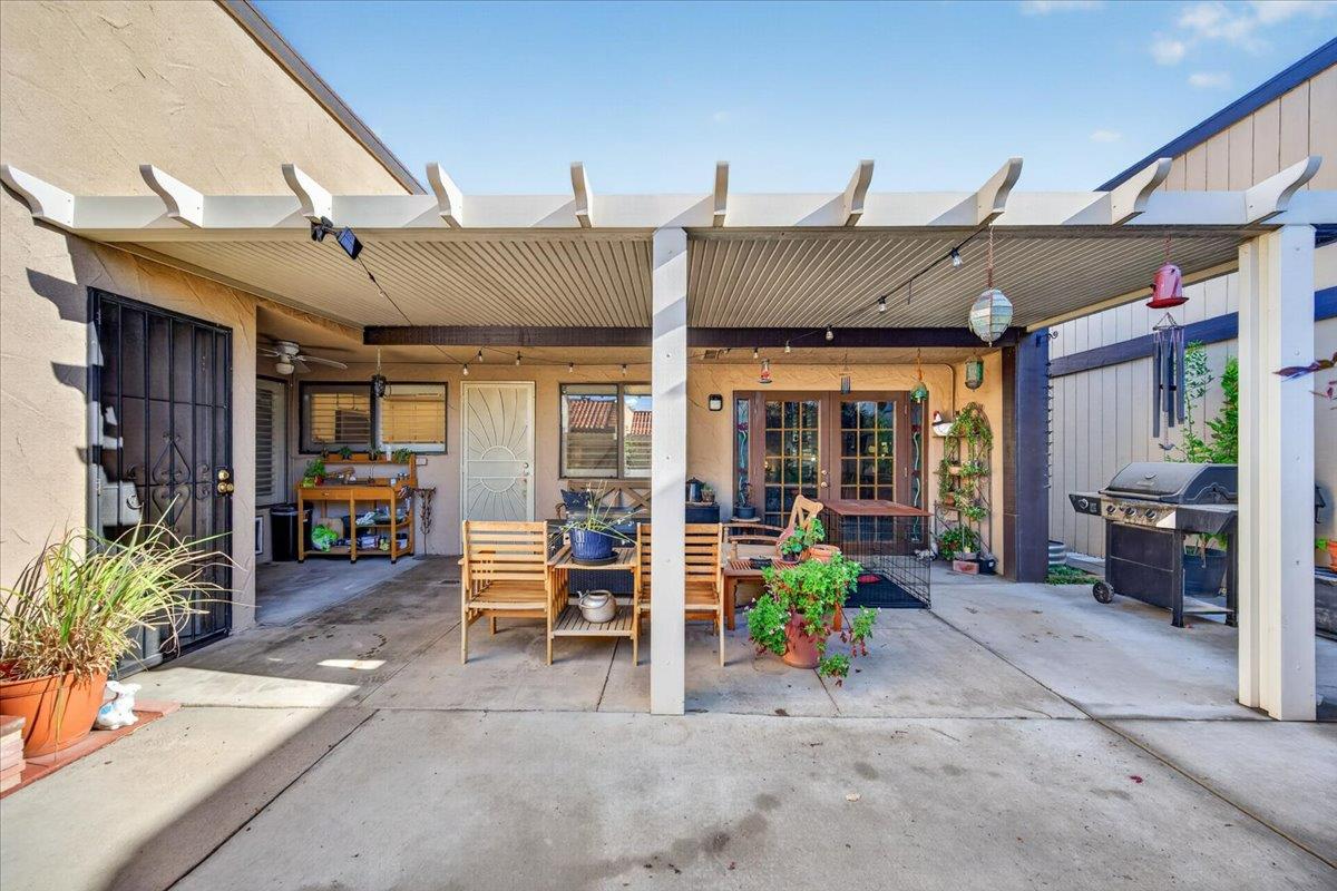 1767 W Santa Ana Ave, Fresno, CA 93705