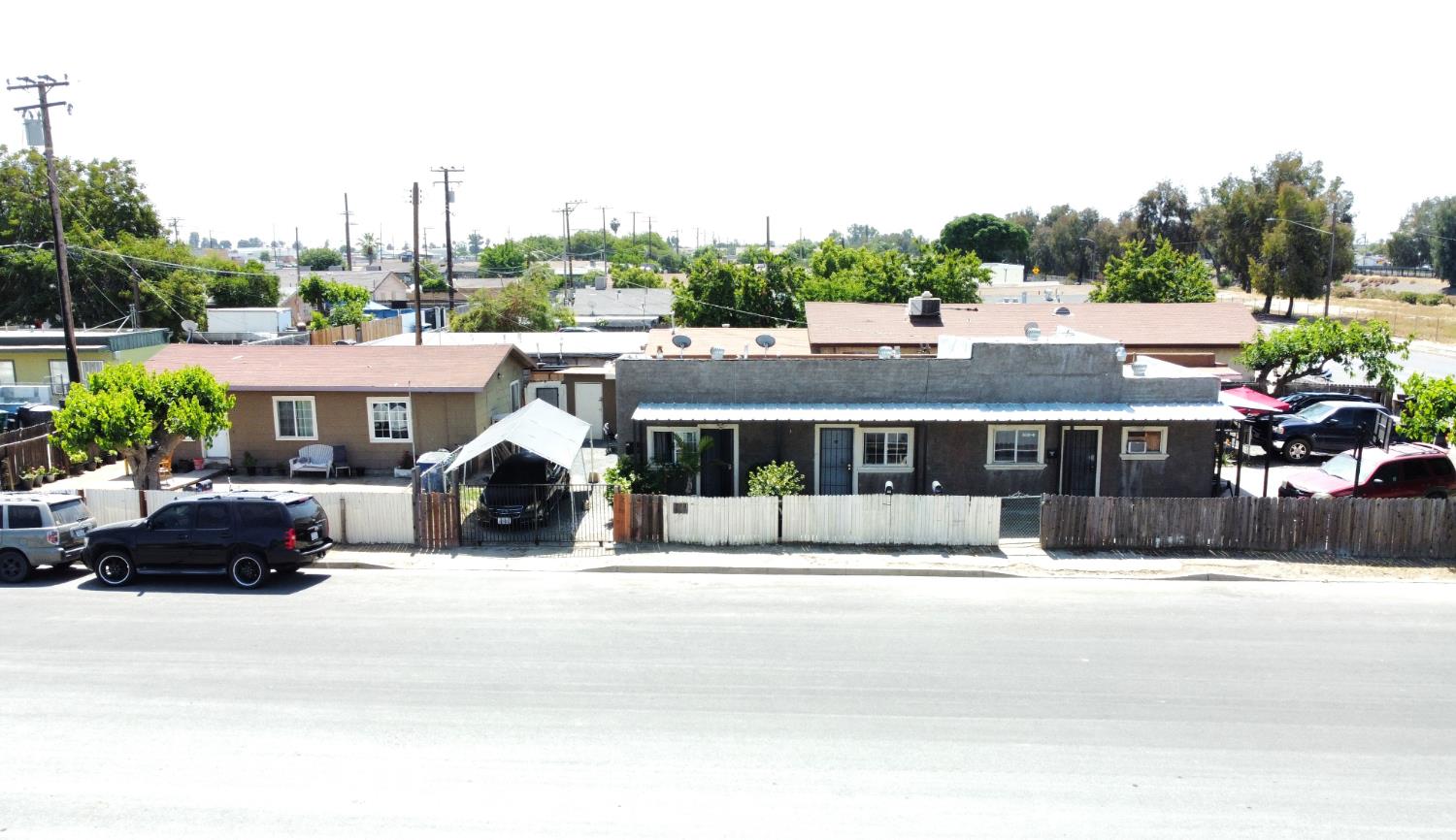 608 7th Ave, Delano, CA 93215