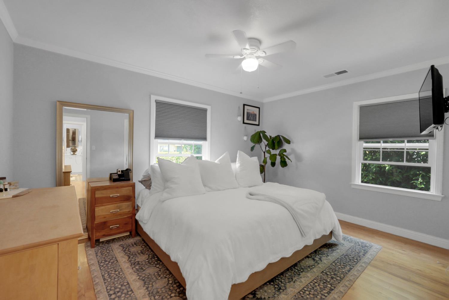 1820 Orchard Ln, Merced, CA 93540