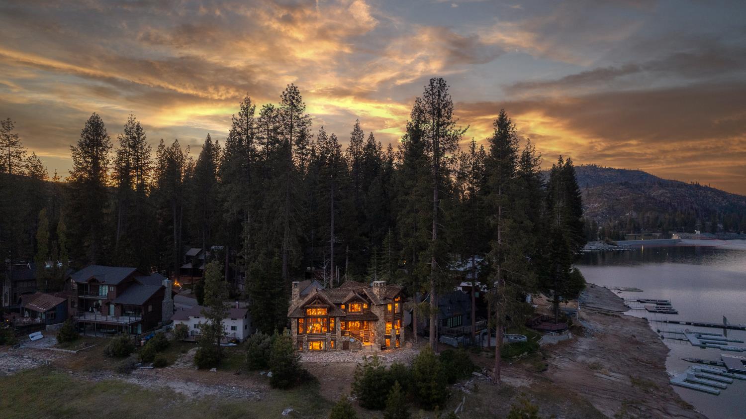 44483 Lakeview Ave, Shaver Lake, CA 93664