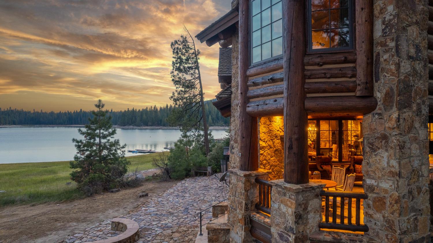 44483 Lakeview Ave, Shaver Lake, CA 93664