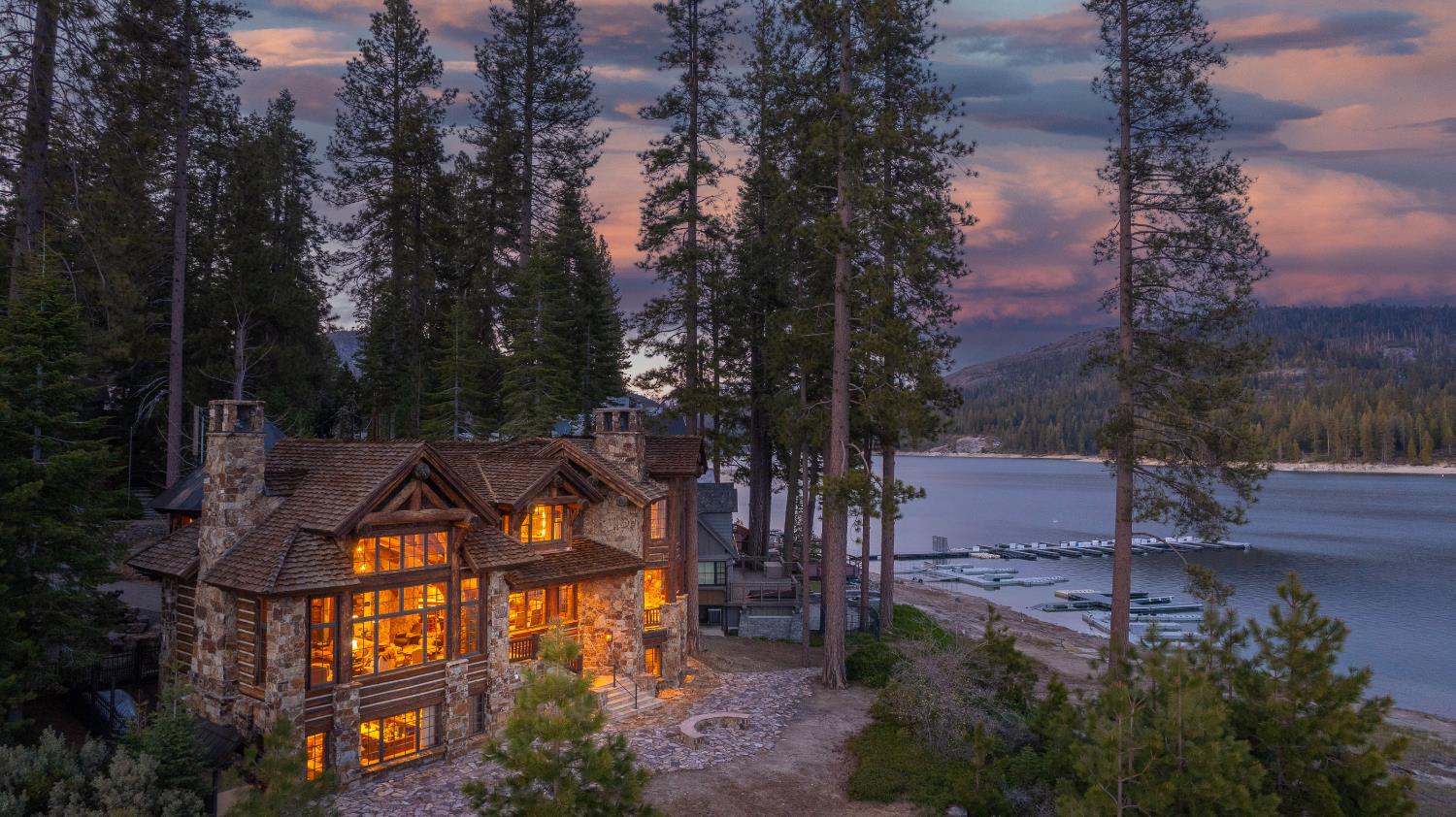 44483 Lakeview Ave, Shaver Lake, CA 93664