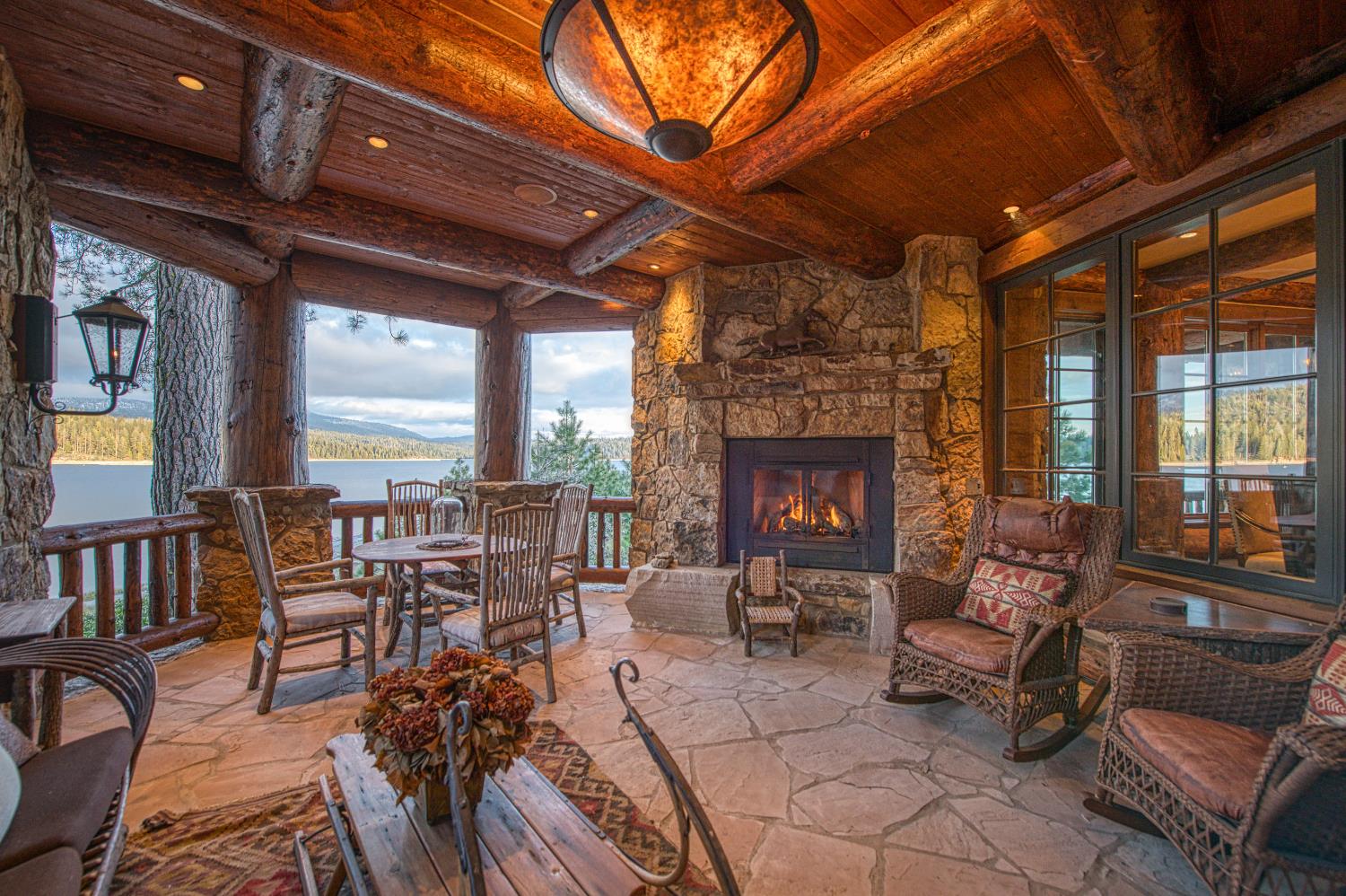 44483 Lakeview Ave, Shaver Lake, CA 93664