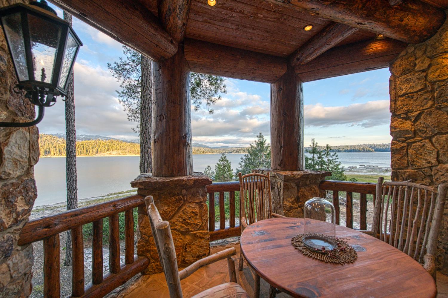 44483 Lakeview Ave, Shaver Lake, CA 93664