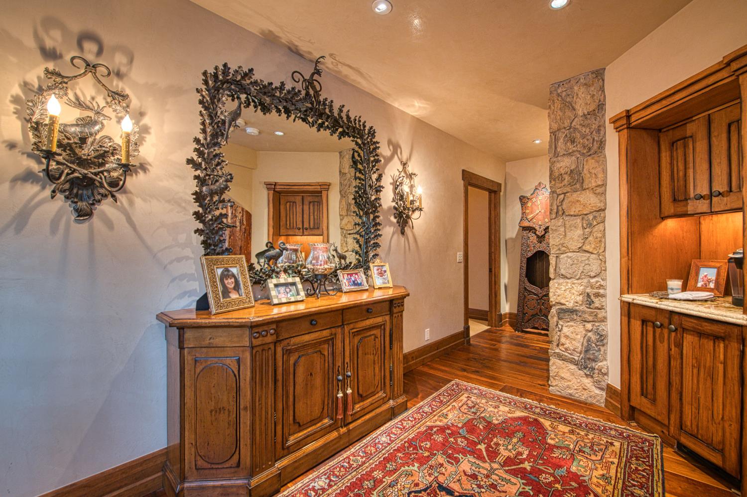 44483 Lakeview Ave, Shaver Lake, CA 93664