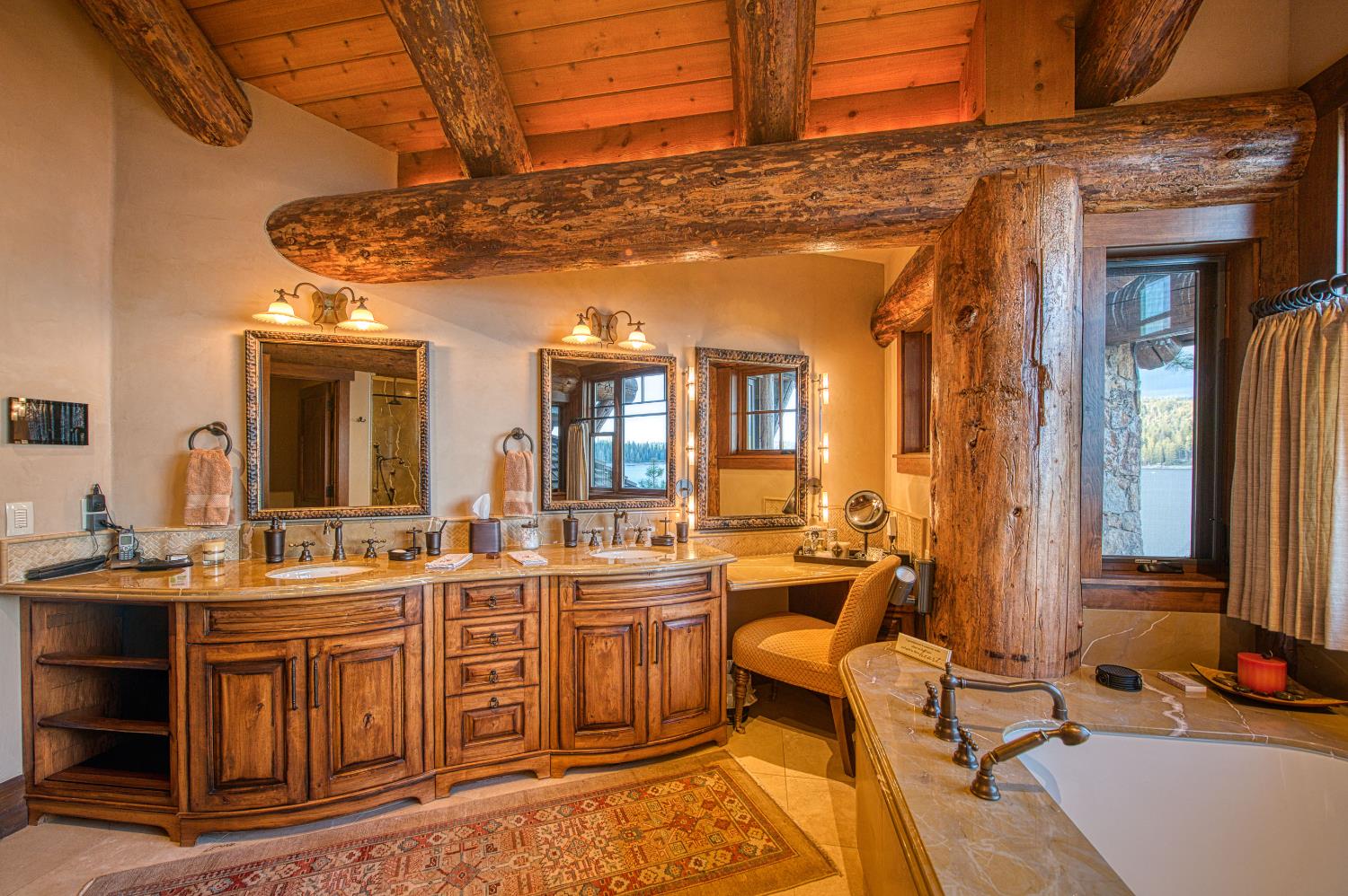 44483 Lakeview Ave, Shaver Lake, CA 93664