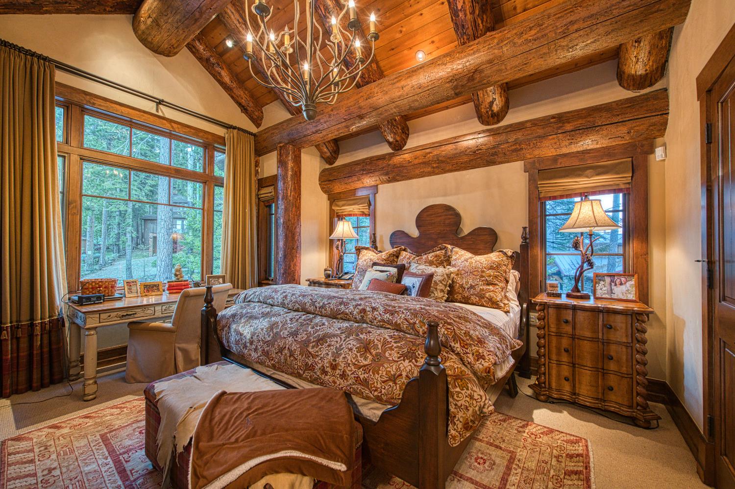 44483 Lakeview Ave, Shaver Lake, CA 93664