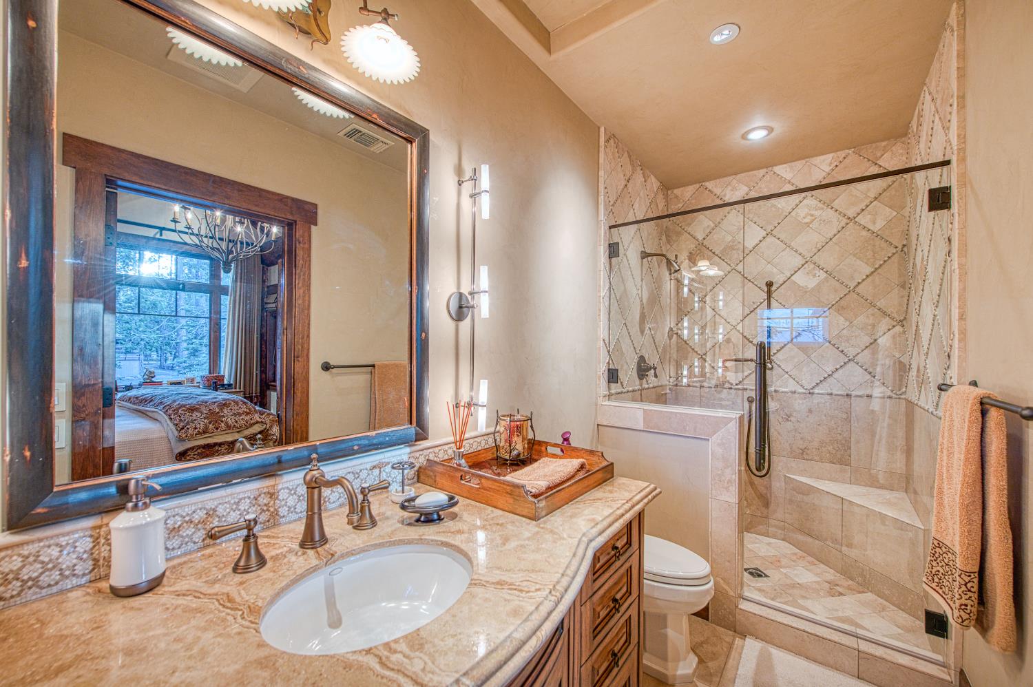 44483 Lakeview Ave, Shaver Lake, CA 93664