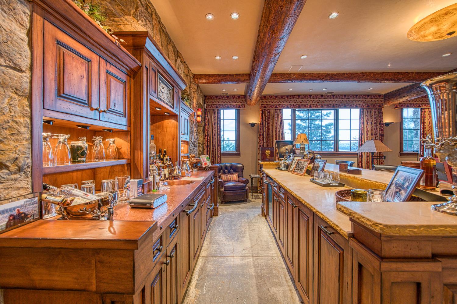 44483 Lakeview Ave, Shaver Lake, CA 93664