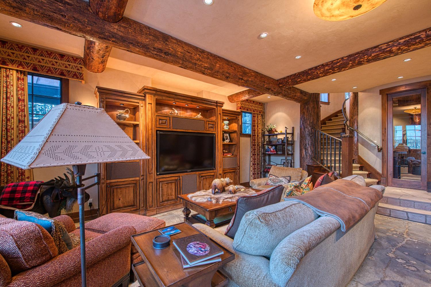 44483 Lakeview Ave, Shaver Lake, CA 93664