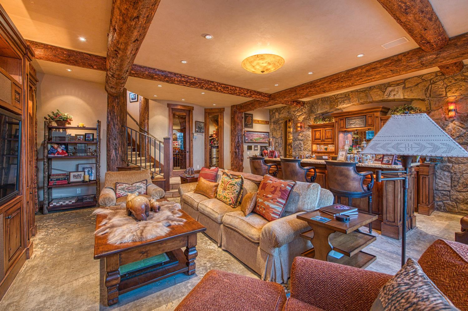 44483 Lakeview Ave, Shaver Lake, CA 93664