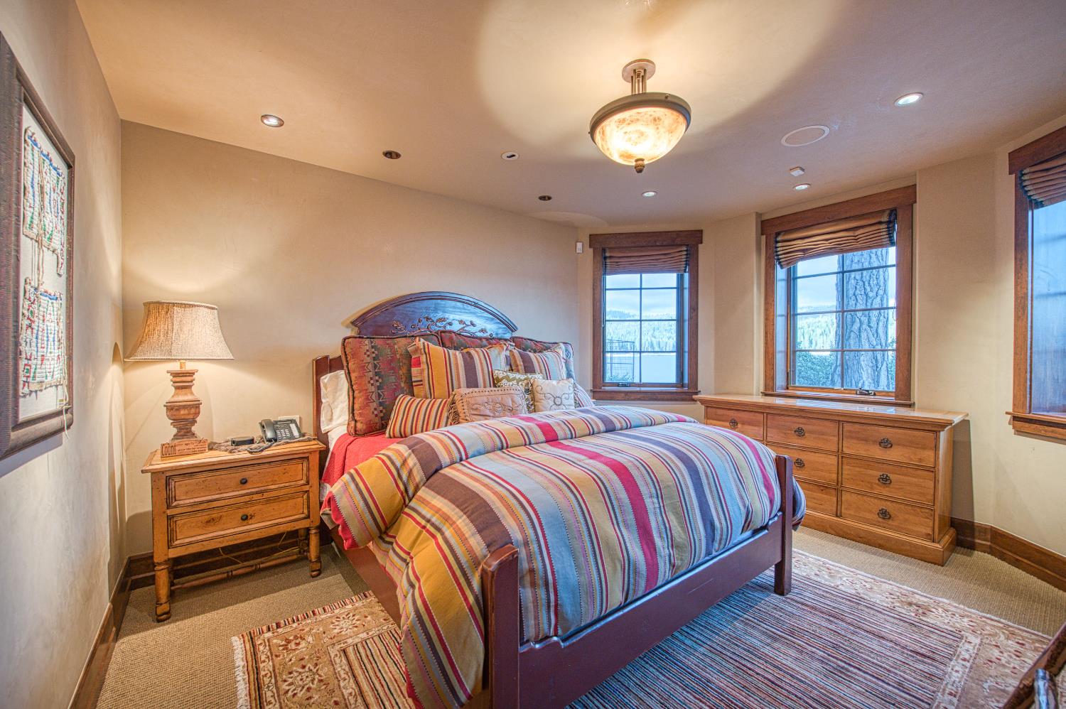 44483 Lakeview Ave, Shaver Lake, CA 93664