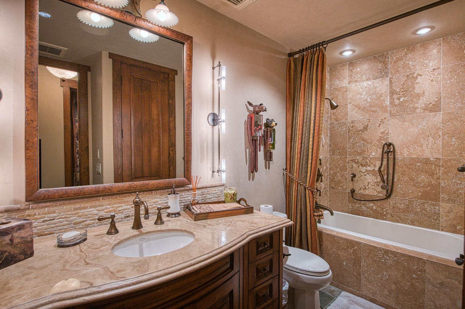 44483 Lakeview Ave, Shaver Lake, CA 93664