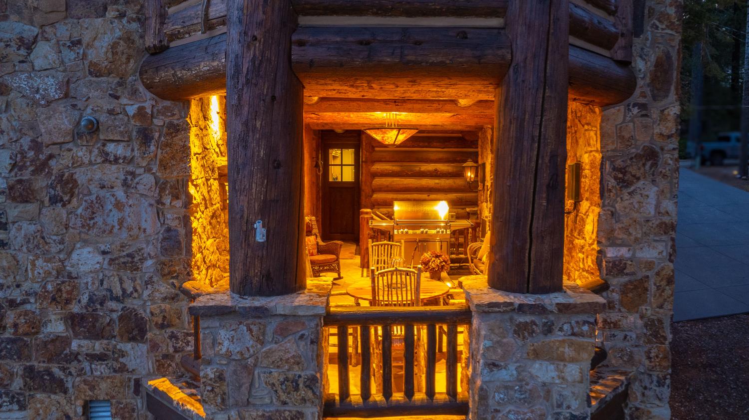 44483 Lakeview Ave, Shaver Lake, CA 93664