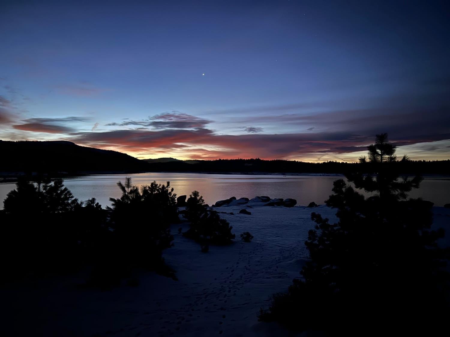 44483 Lakeview Ave, Shaver Lake, CA 93664