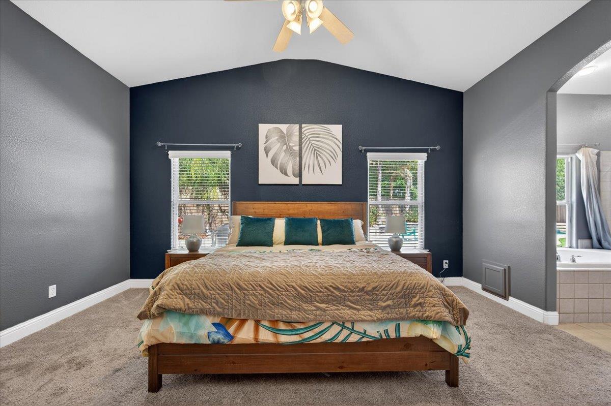 1994 N Cherry Ln, Clovis, CA 93619