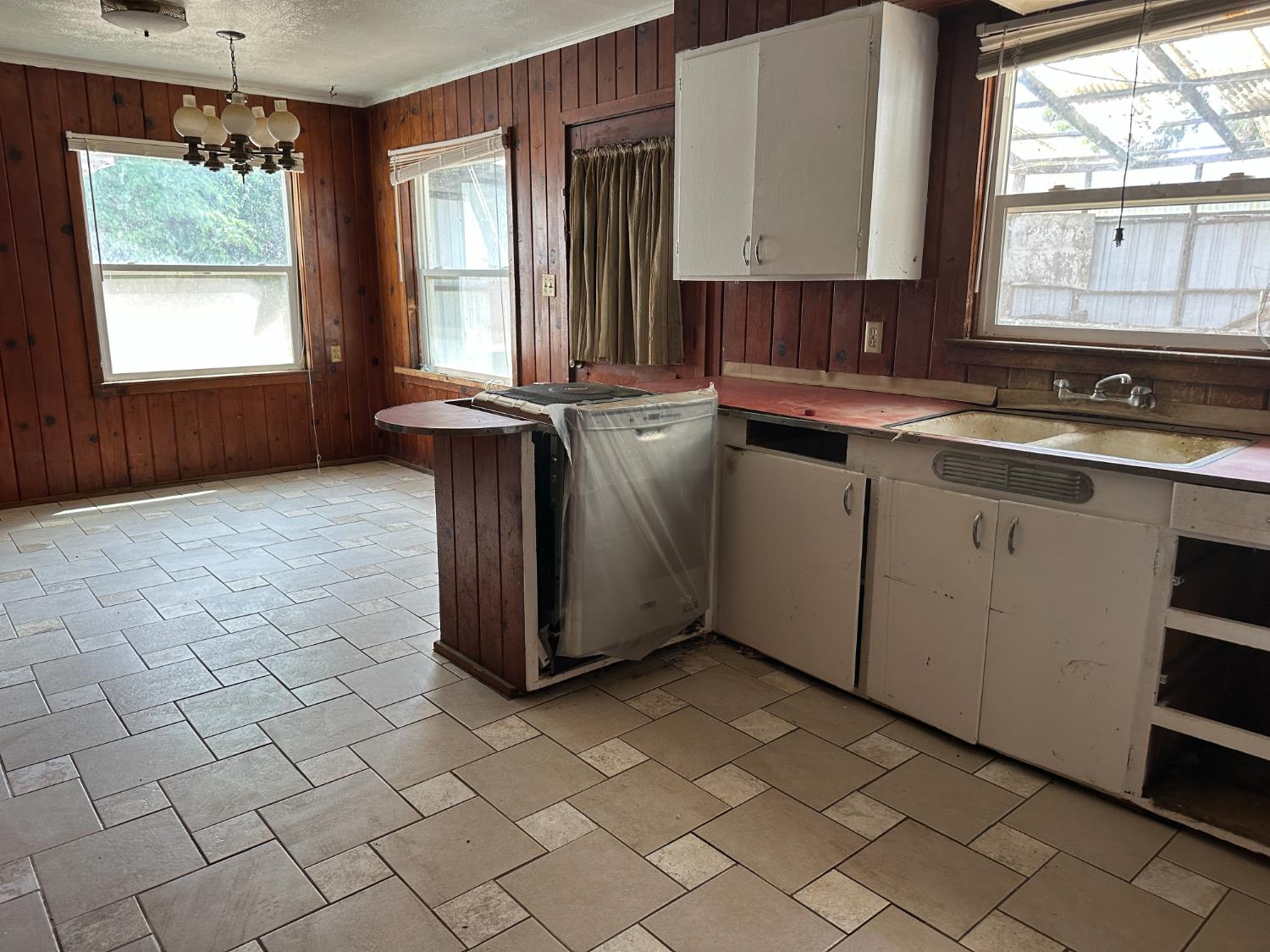 19637 E American Ave, Reedley, CA 93654