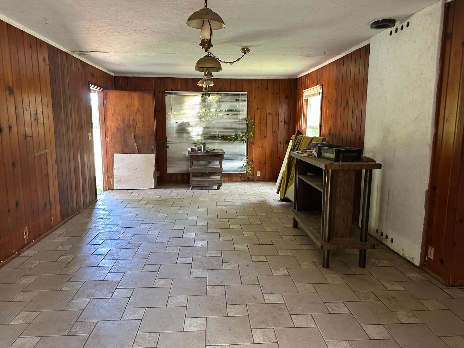 19637 E American Ave, Reedley, CA 93654