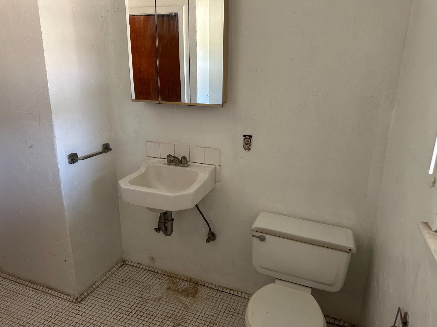 19637 E American Ave, Reedley, CA 93654