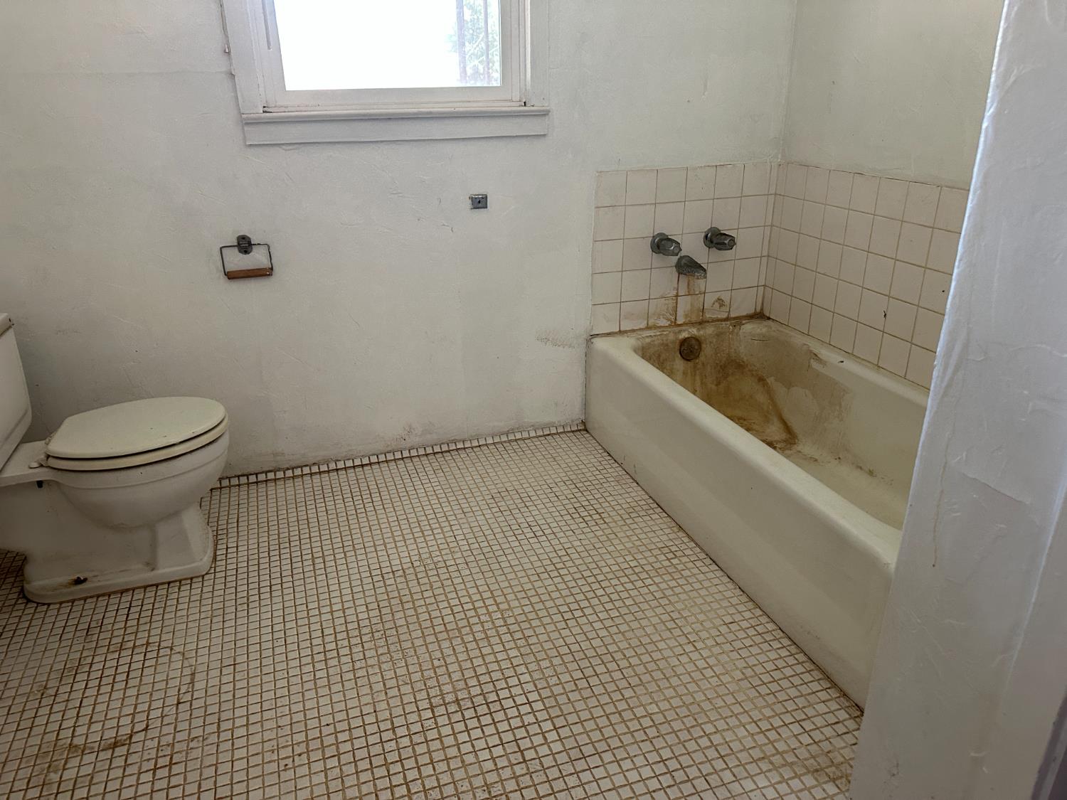 19637 E American Ave, Reedley, CA 93654