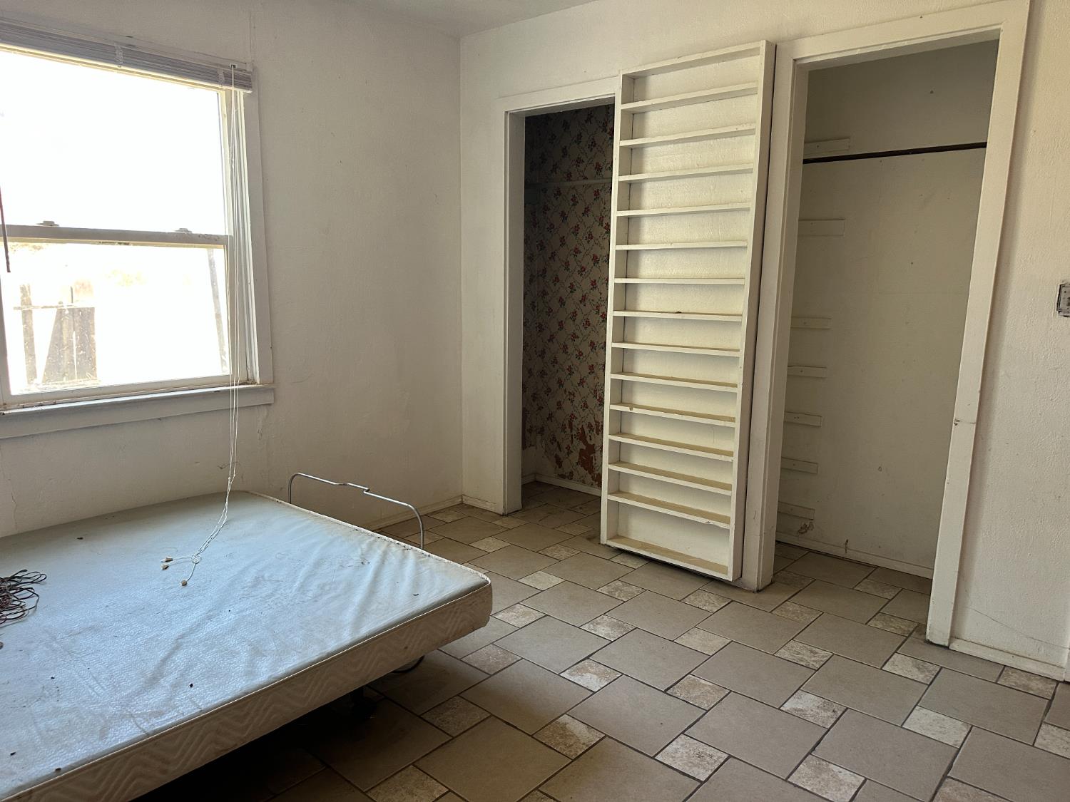 19637 E American Ave, Reedley, CA 93654