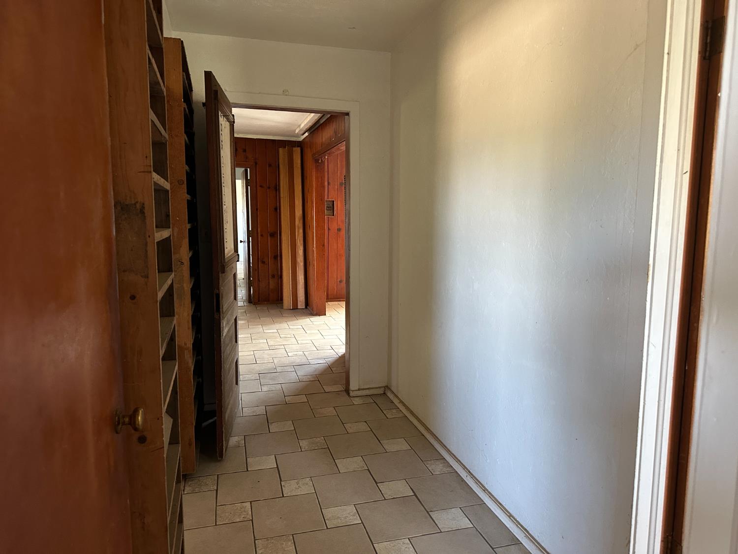 19637 E American Ave, Reedley, CA 93654