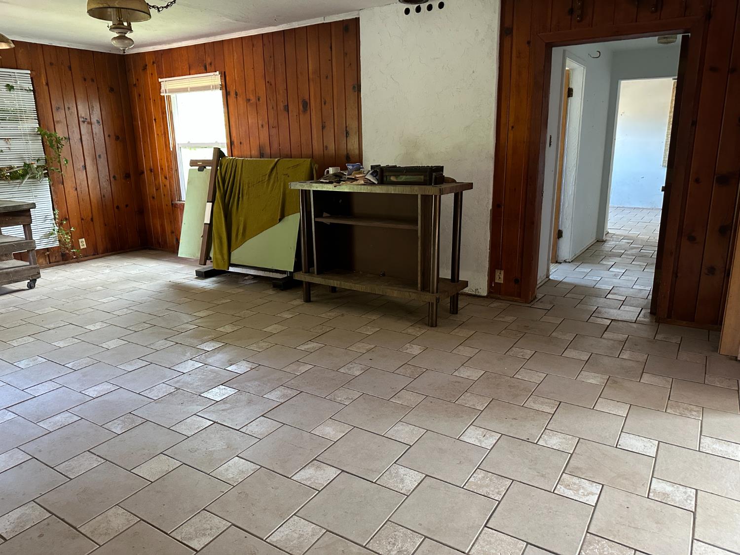 19637 E American Ave, Reedley, CA 93654