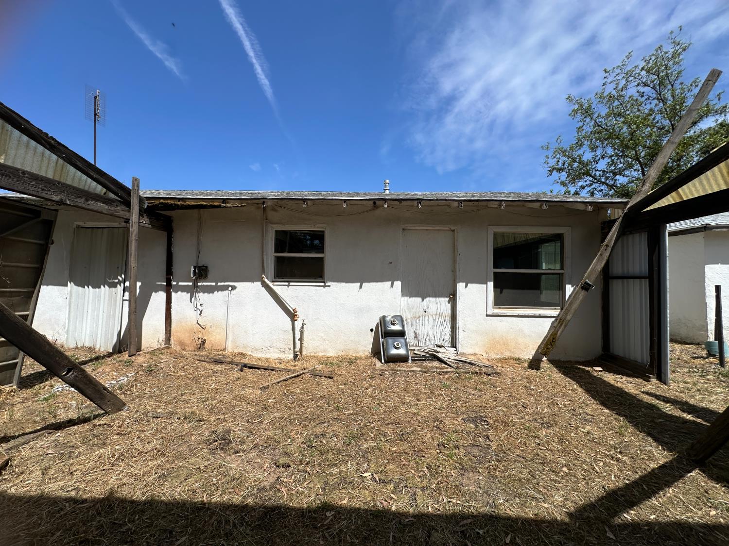 19637 E American Ave, Reedley, CA 93654