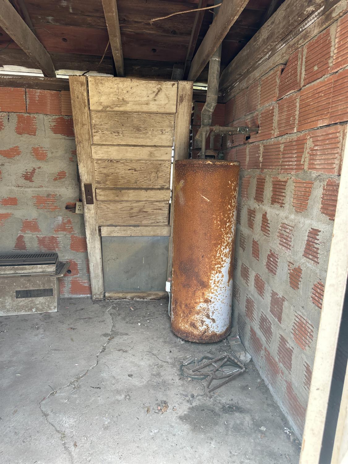 19637 E American Ave, Reedley, CA 93654