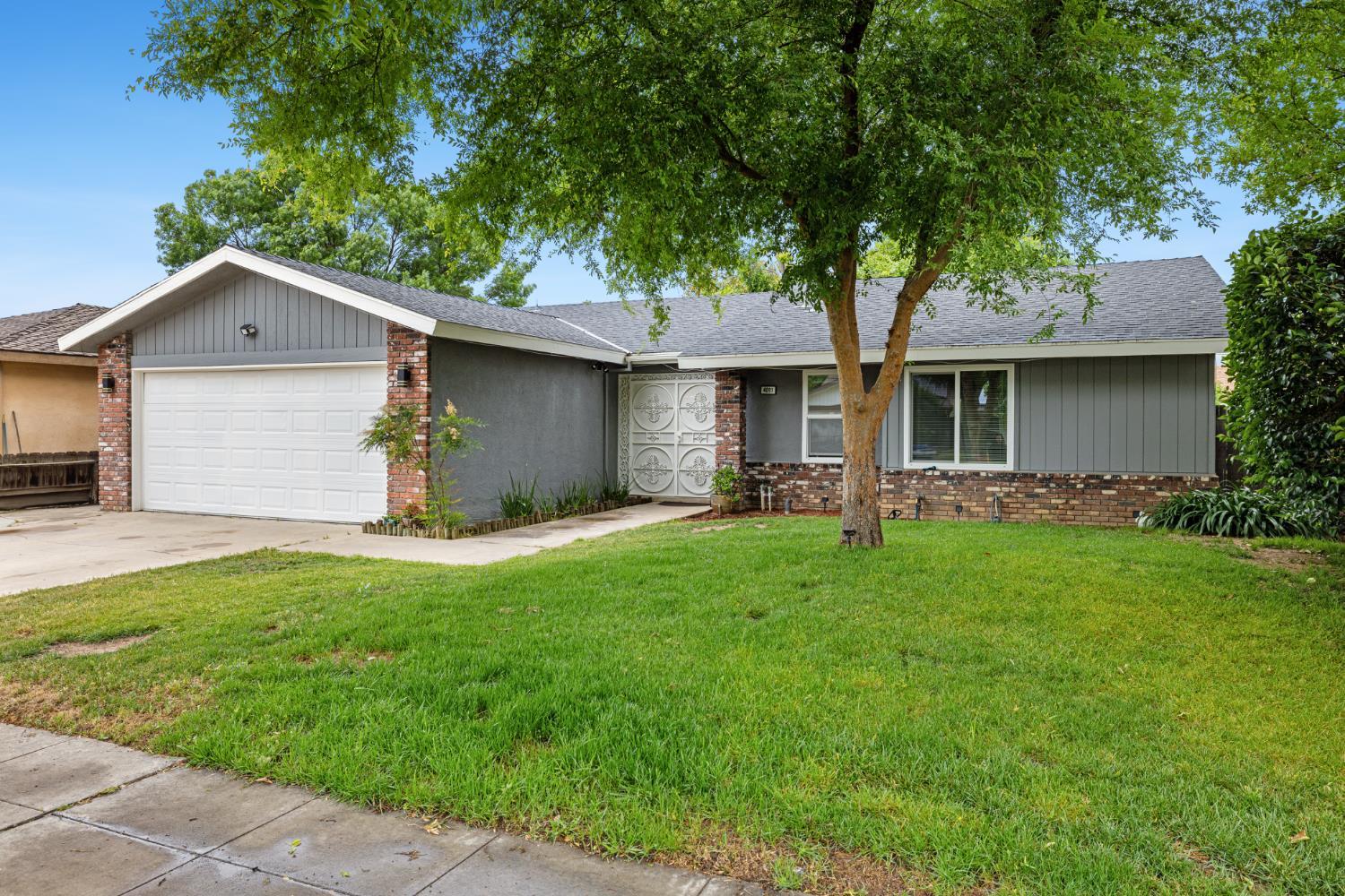 4091 N Katy Ave, Fresno, CA 93722
