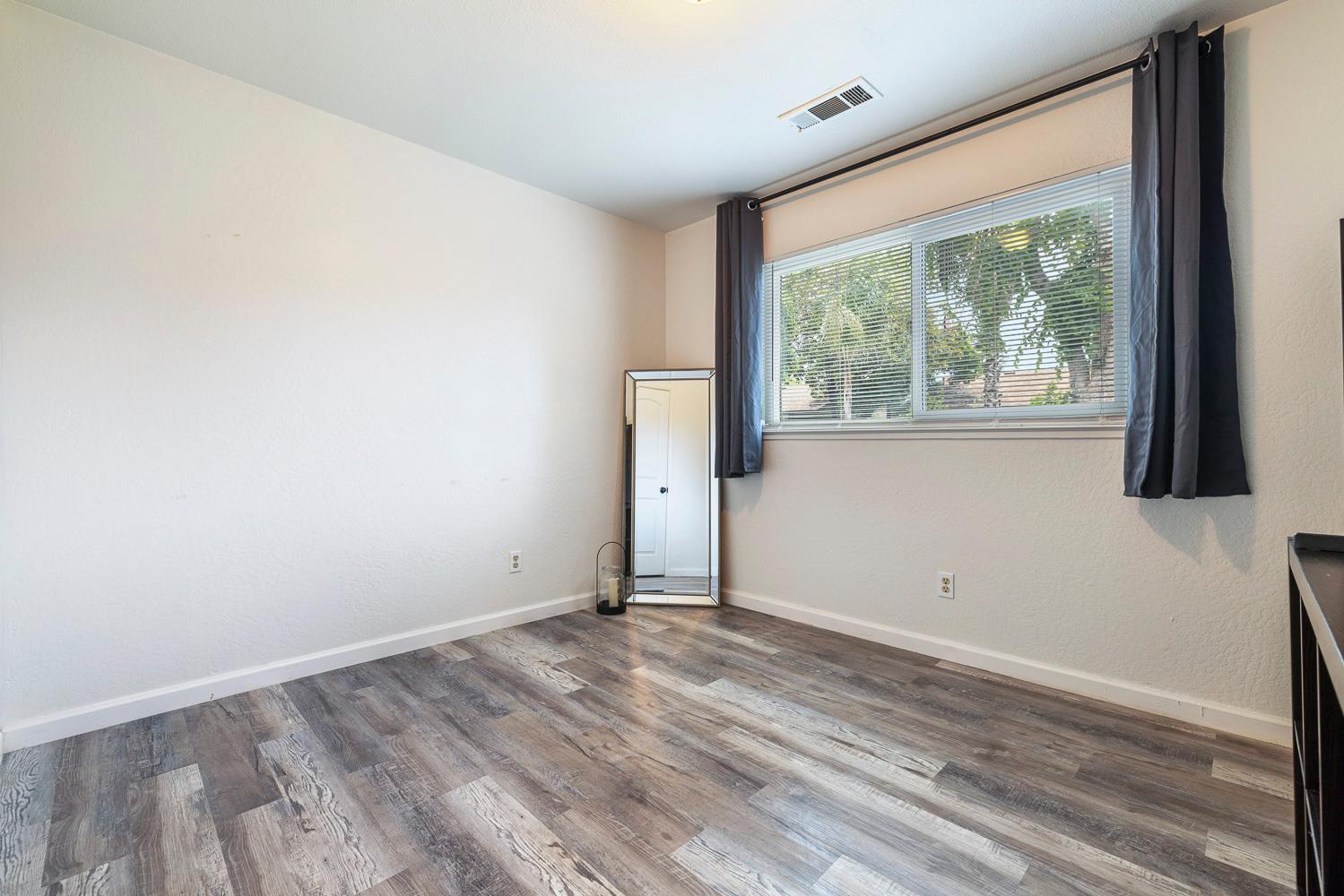 4091 N Katy Ave, Fresno, CA 93722