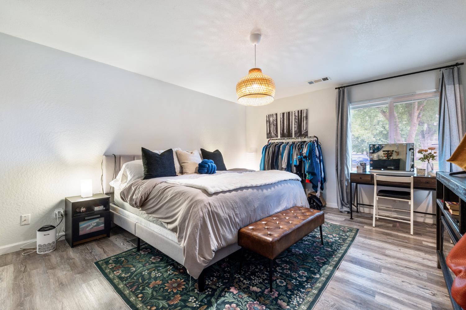 4091 N Katy Ave, Fresno, CA 93722