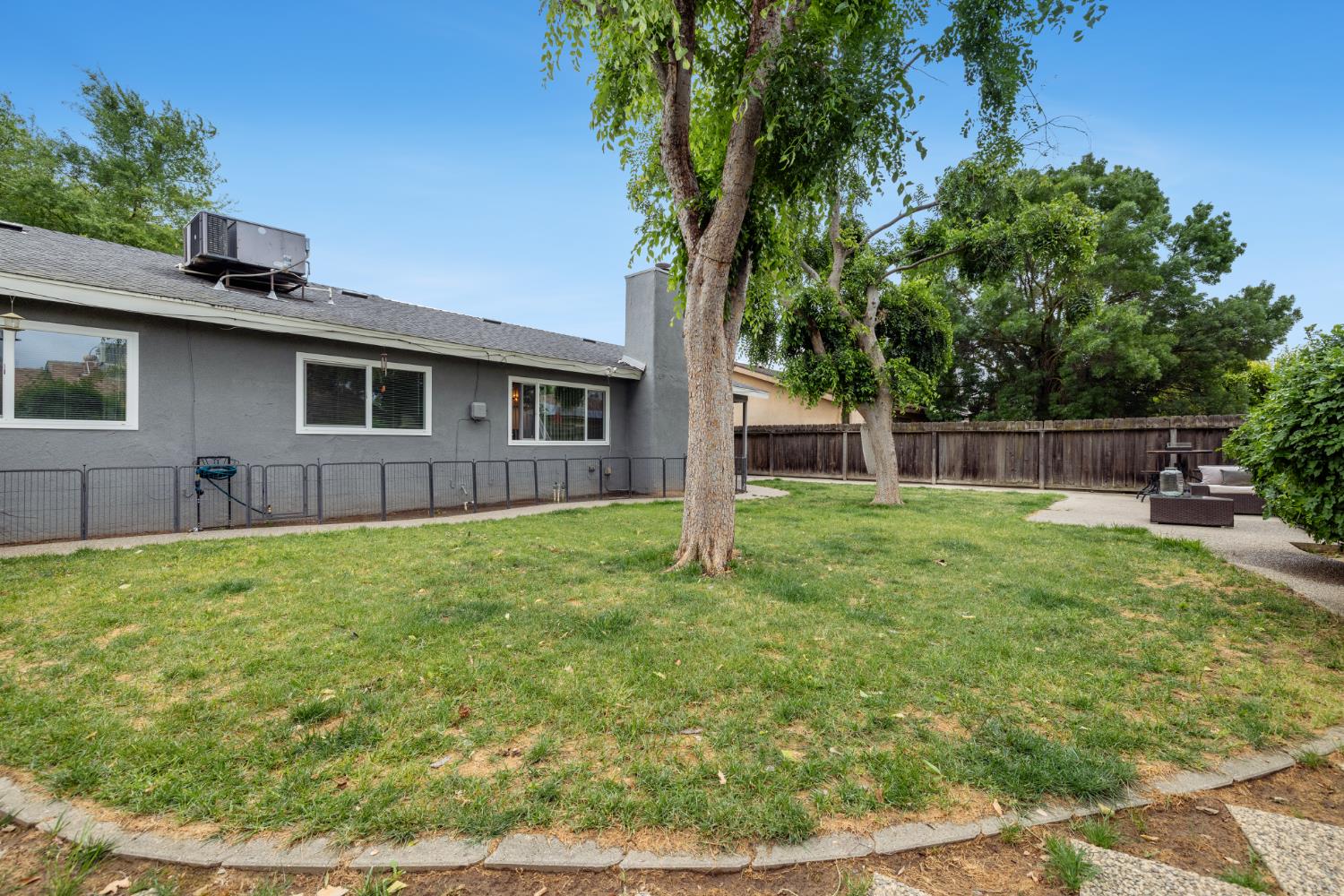 4091 N Katy Ave, Fresno, CA 93722